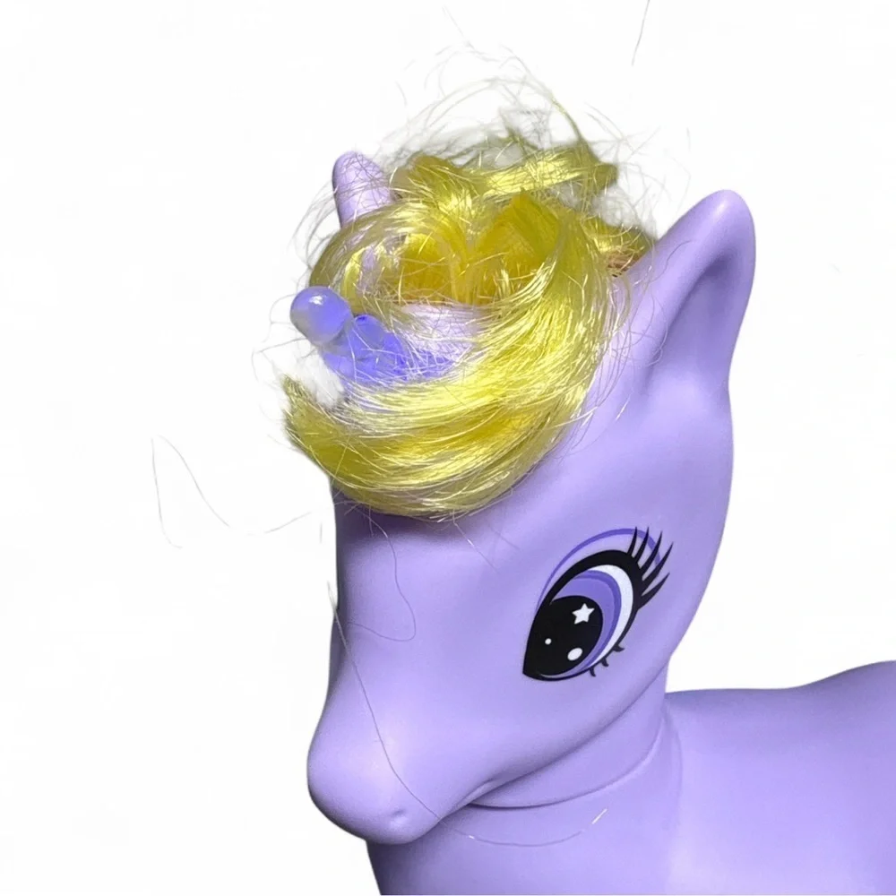 My Little Pony Jumbo 9.5 Gi-Go Fakie Purple Rainbow Unicorn Glowing Horn & Sound